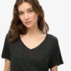 T-shirt con scollo a V ricamata Studios Slub