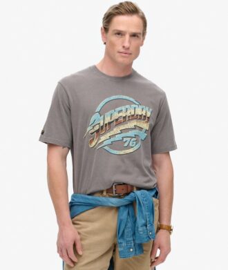 T-shirt con stampa rock anni ’70