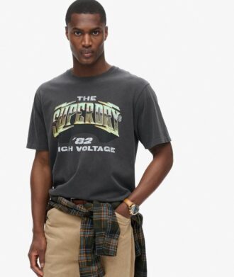 T-shirt con stampa rock anni ’70