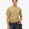 T-shirt con tasca e cuciture a contrasto