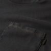 T-shirt con tasca e cuciture a contrasto