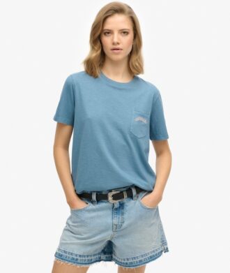 T-shirt con tasca tinta in capo e logo Essential