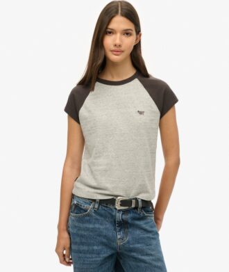 T-shirt raglan con logo Essential in Organic Cotton