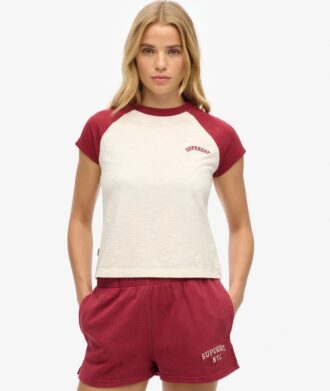 T-shirt raglan con logo Essential in Organic Cotton