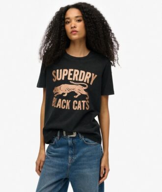 T-shirt relax con decorazioni in stile college