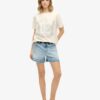 T-shirt relax con decorazioni in stile college T-shirt relax con decorazioni in stile college