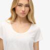 T-shirt Studios con scollo rotondo T-shirt Studios con scollo rotondo