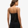 Top a canotta con paillettes