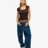Top Athletic Essentials con scollo quadrato