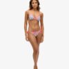Top bikini a triangolo con lacci