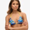 Top bikini a triangolo con lacci