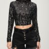 Top corto a maniche lunghe con paillettes