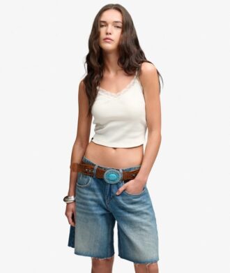 Top corto con spalline e bordi in pizzo Athletic Essentials