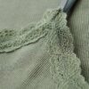 Top corto con spalline e bordi in pizzo Athletic Essentials