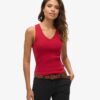 Top senza maniche con bordi in pizzo Athletic Essentials