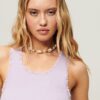 Top senza maniche con bordi in pizzo Athletic Essentials