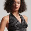 Top vintage con scollo all’americana