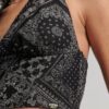 Top vintage con scollo all’americana